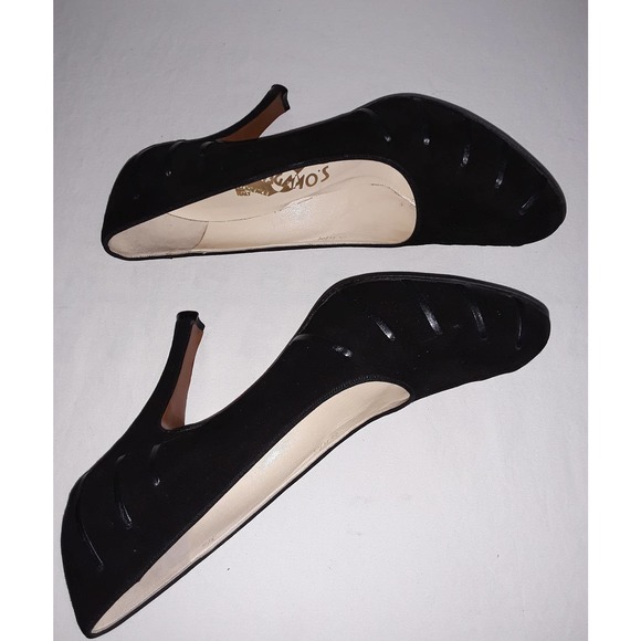 Salvatore Ferragamo Luxe (LE #73 of 150) Sz 38 1/2 MUSEUM Black on Black Pumps - Picture 4 of 10